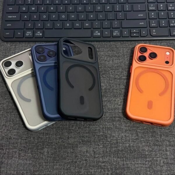 Phantom Triangle Magsafe Carbon Text Protective Cover